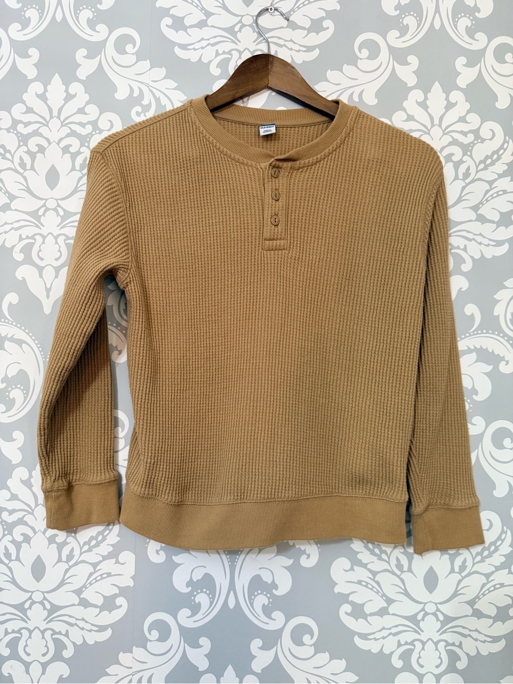 💫4/$25 • Old Navy Tan Waffle Weave Henley Long Sleeve Top